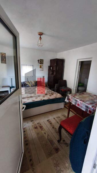 Manolache, casa curte cu teren 1600 mp.