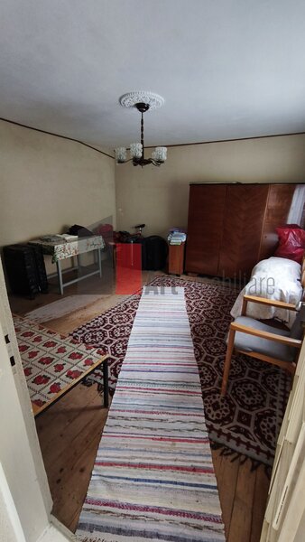 Manolache, casa curte cu teren 1600 mp.