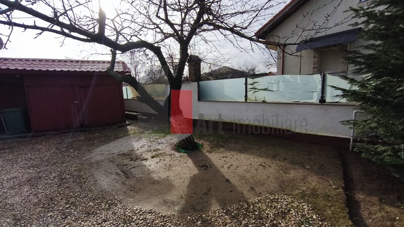 Manolache, casa curte cu teren 1600 mp.