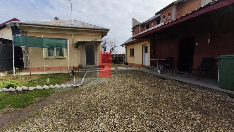 Manolache, casa curte cu teren 1600 mp.
