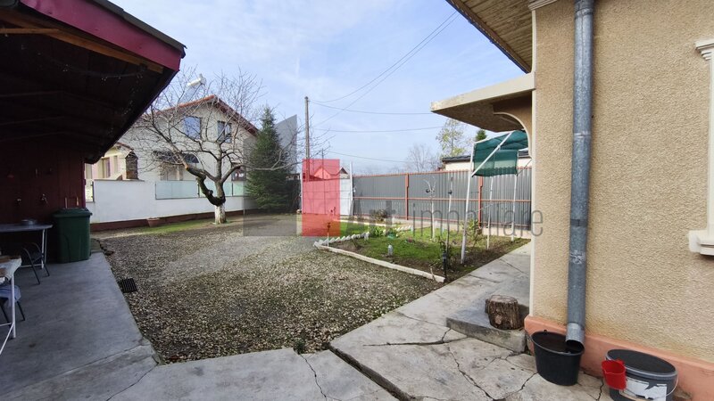 Manolache, casa curte cu teren 1600 mp.